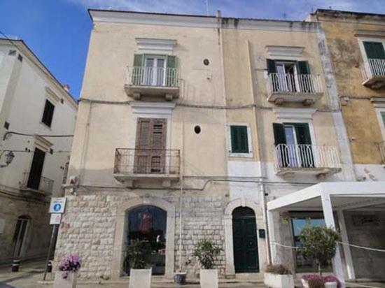 B&B Suite Home Trani Bagian luar foto